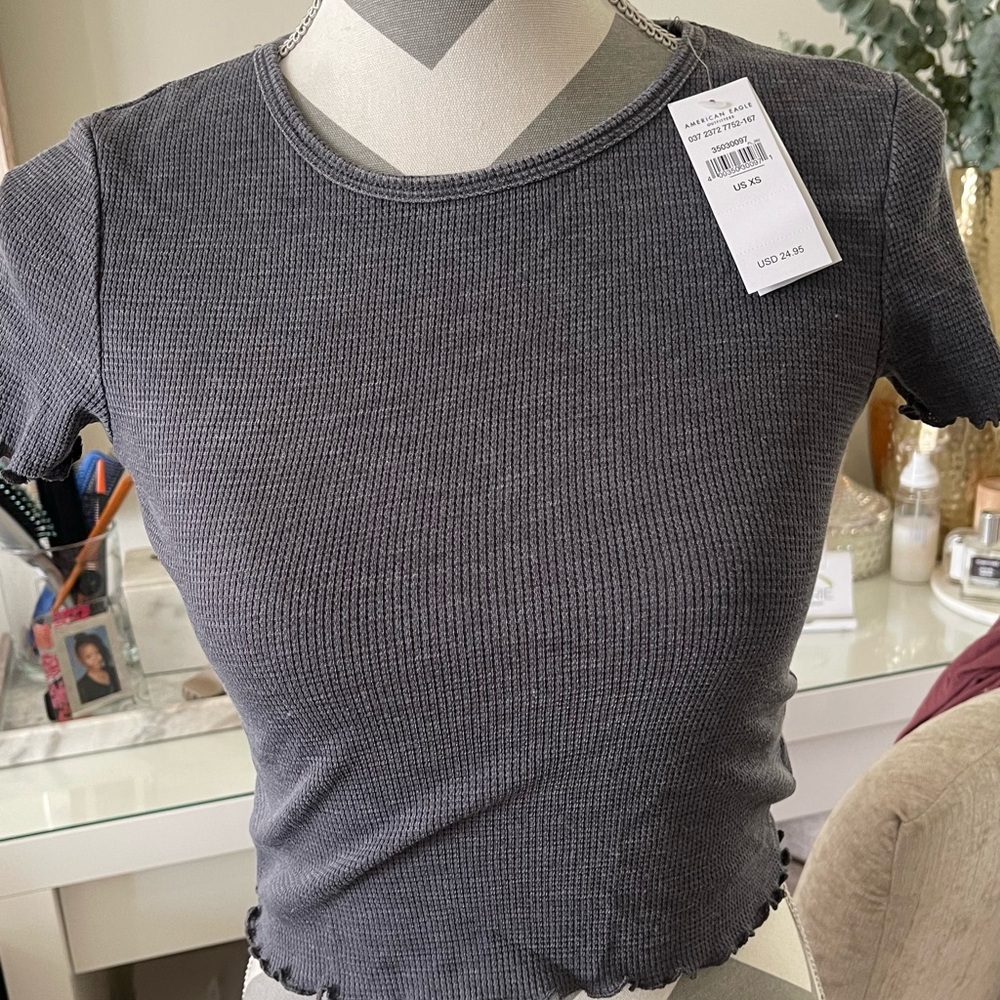 6 tops- American Eagle Outfitters
